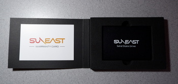 SUNEAST SE800 128GB 開封.jpg